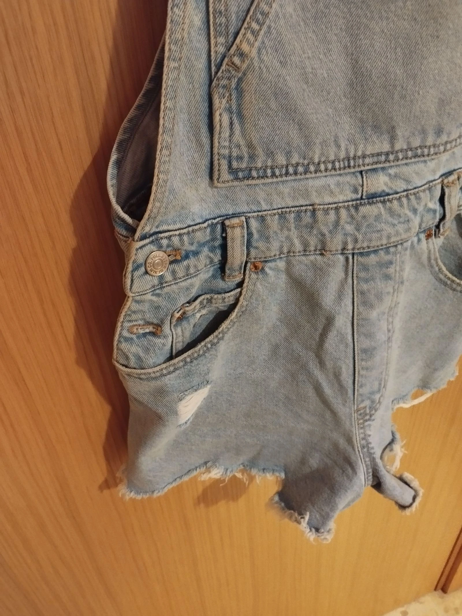 Blusa curta de ganga azul claro de um ombro só - Pull&Bear - Tamanho M (também serve para P) – photo 4